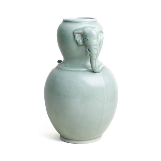 แจกันหูช้าง