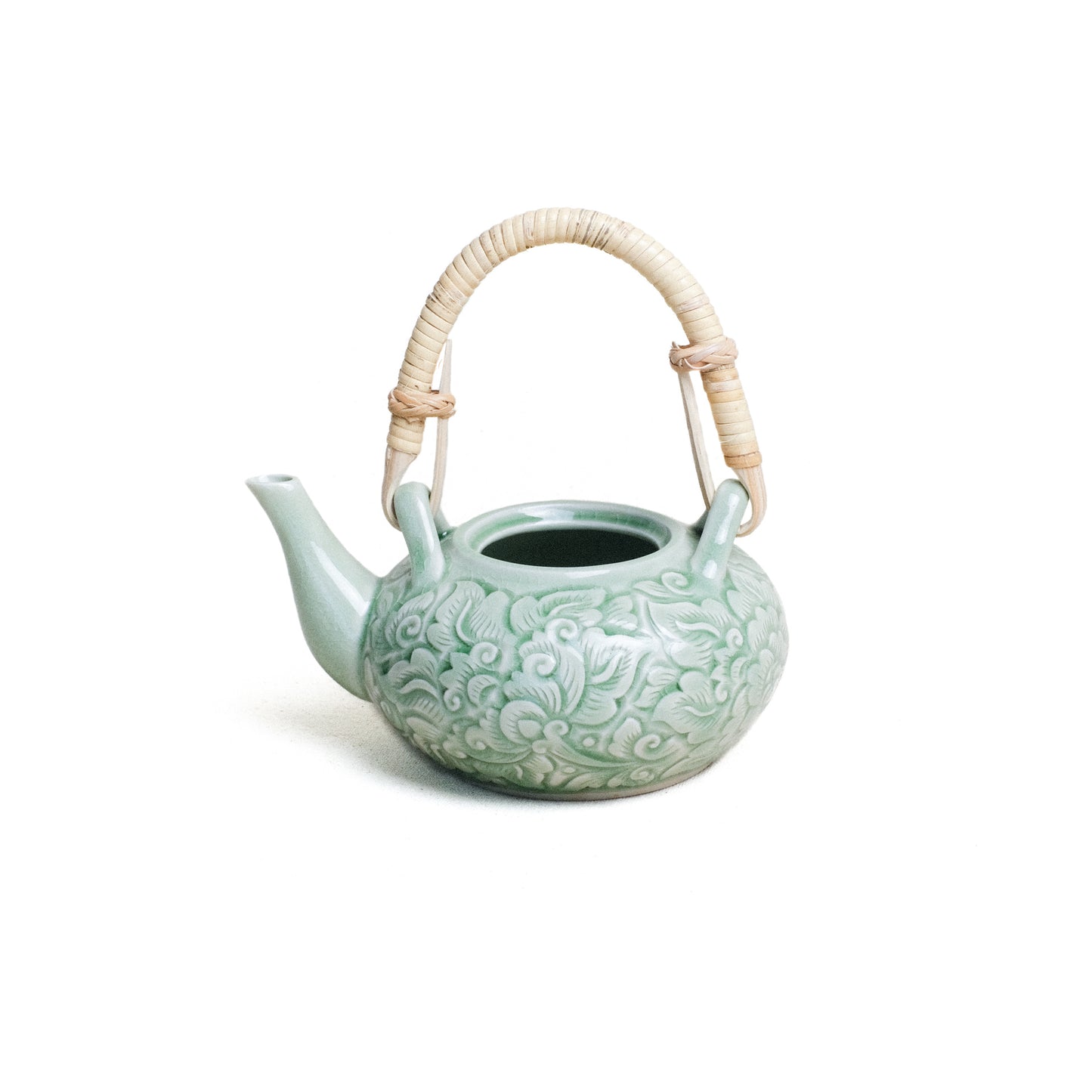 Tea Pot with Rattan Handle and Carved Pudtan Flower