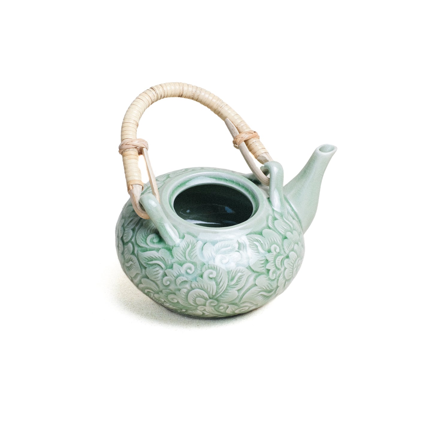 Tea Pot with Rattan Handle and Carved Pudtan Flower