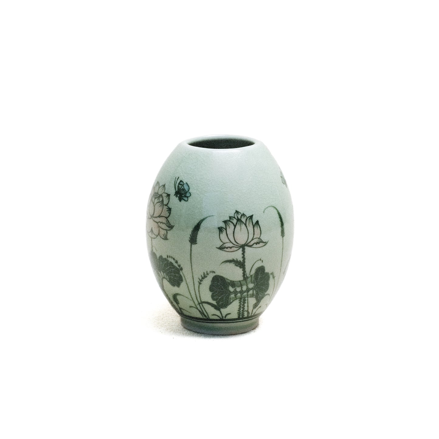 Vase, Oval Shape, Handpaint Lotus Pattern