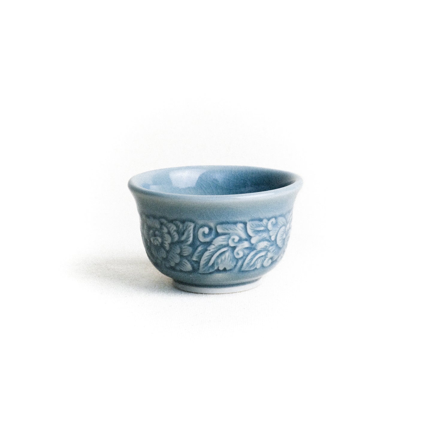 Tea Bowl with Carved Pudtan Flower