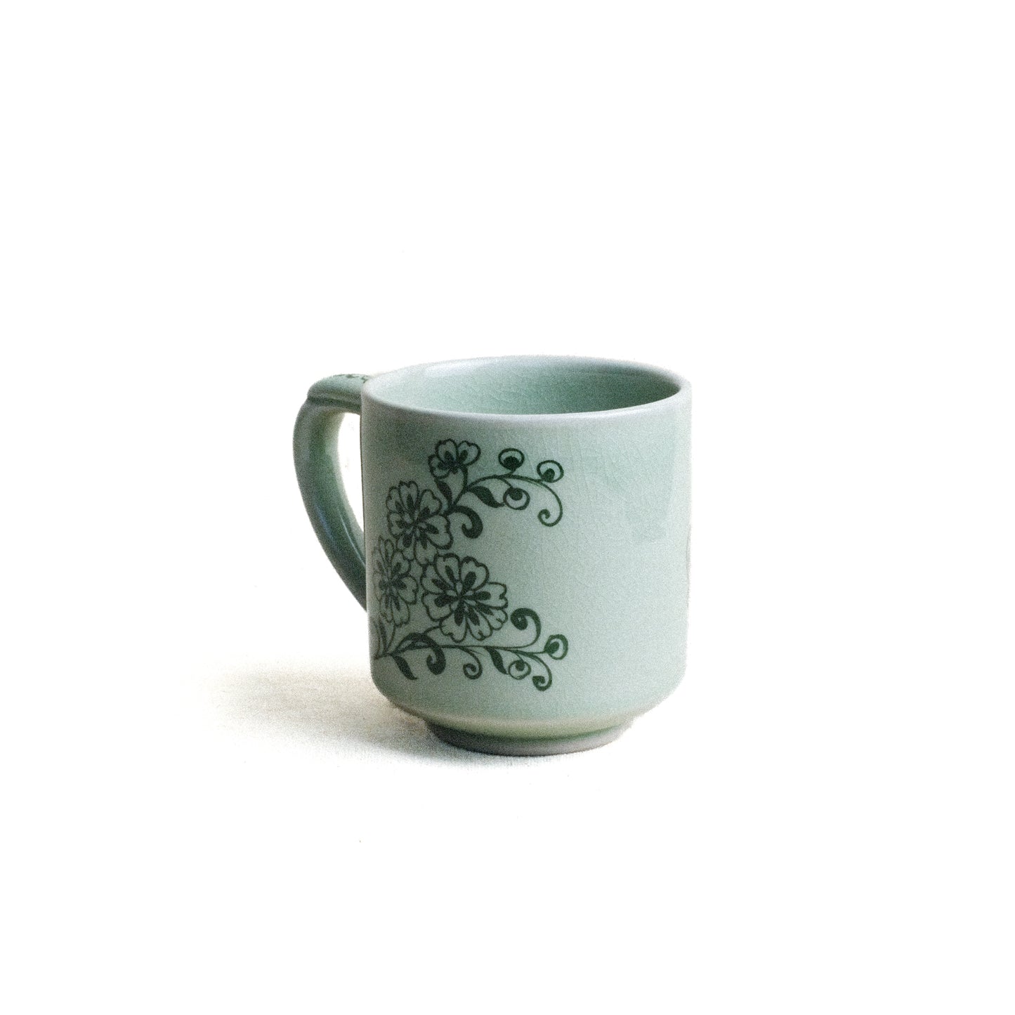 Mug, Handpainted Classic Thai Floral Pattern